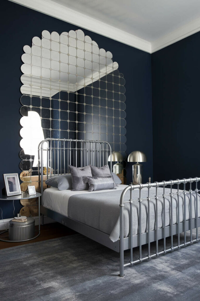 4. Unique Silver and Navy Blue Bedroom Design