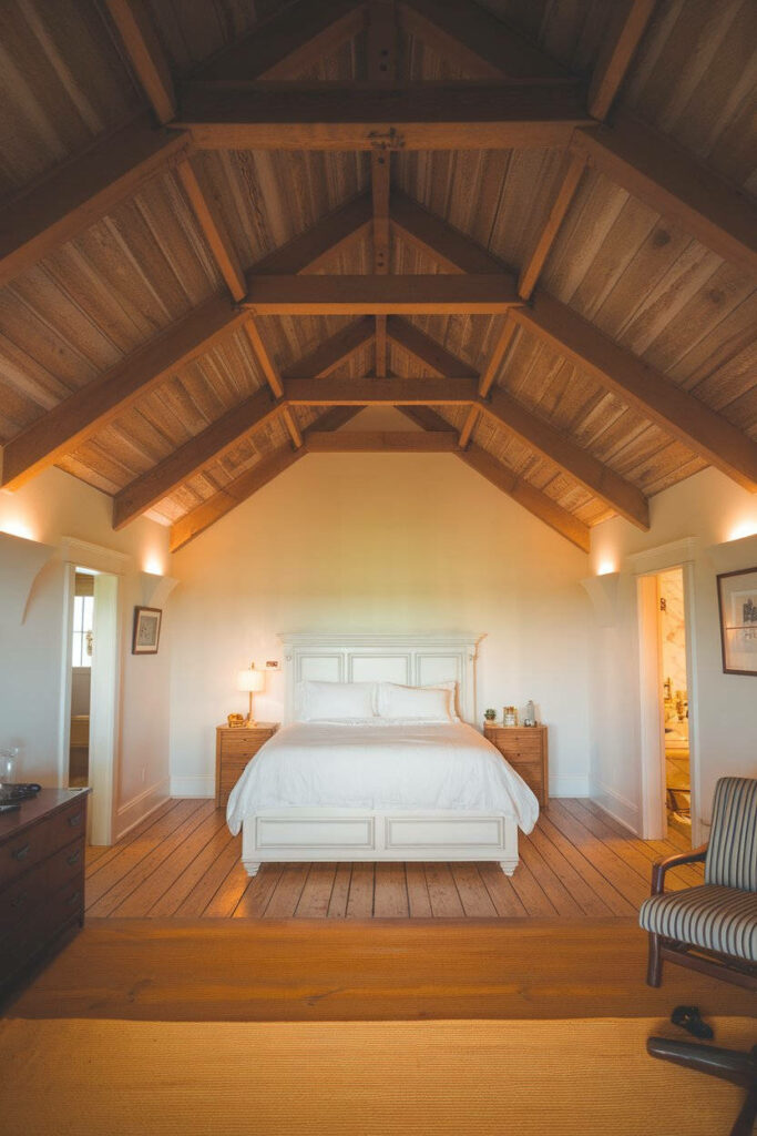 18. Cozy Cape Cod Bedroom